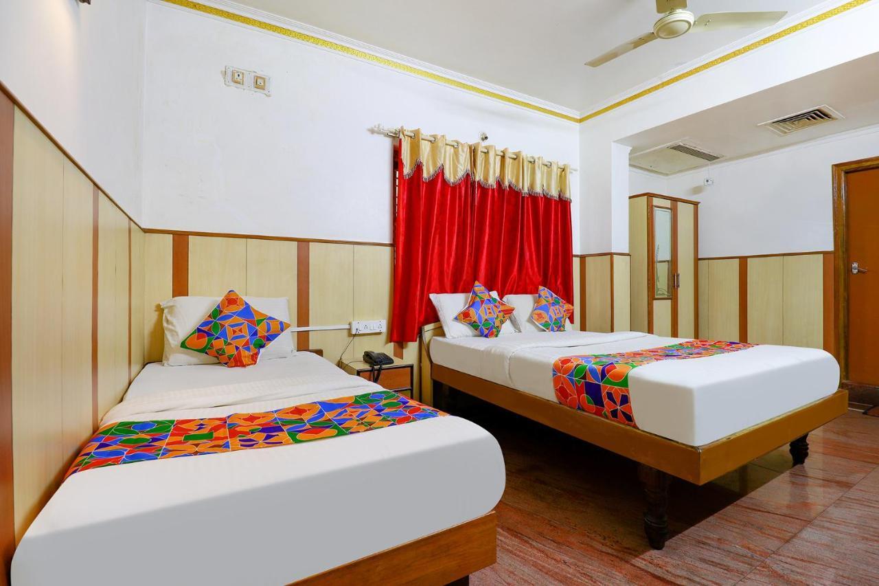 Fabhotel Shivaals Residency - Rajajinagar Bangalore Bagian luar foto