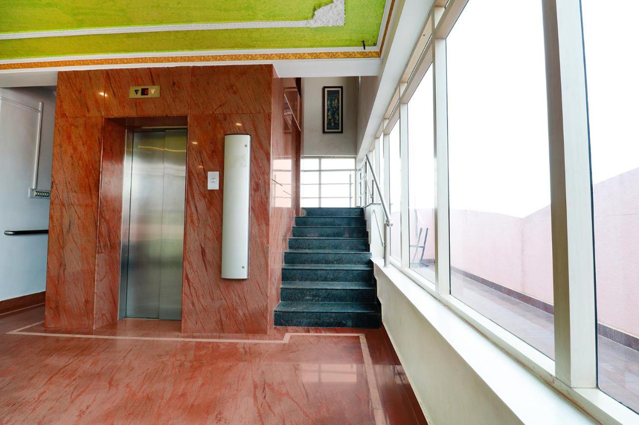 Fabhotel Shivaals Residency - Rajajinagar Bangalore Bagian luar foto