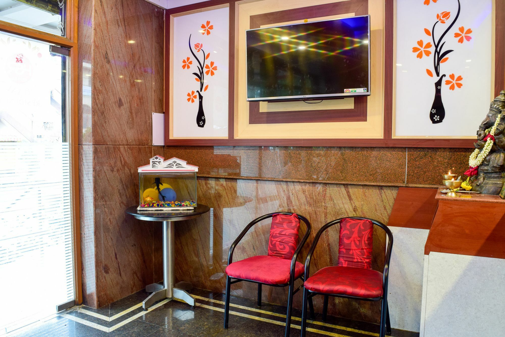 Fabhotel Shivaals Residency - Rajajinagar Bangalore Bagian luar foto