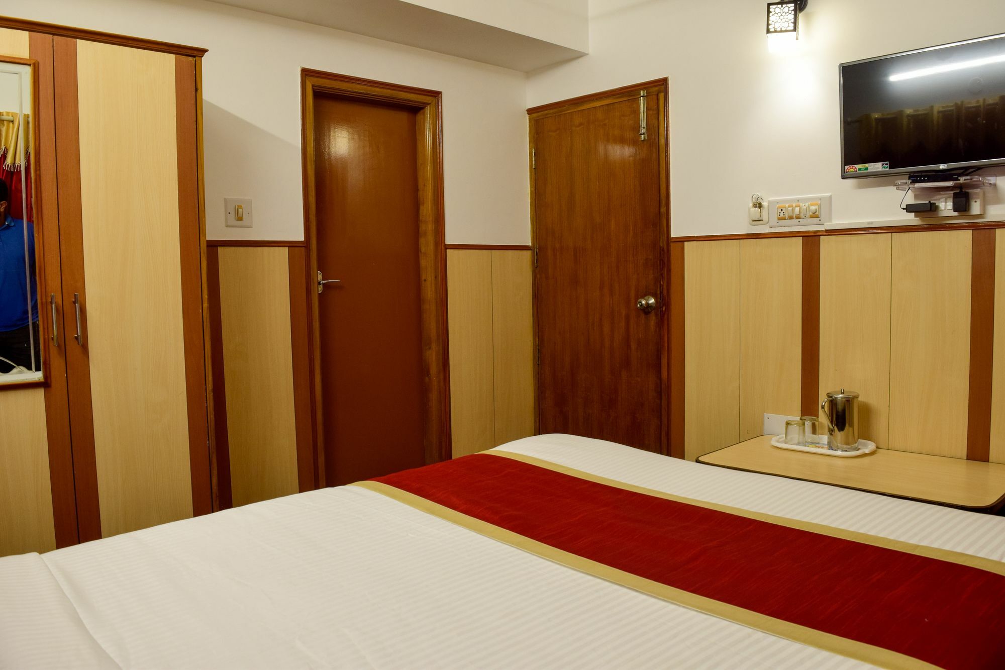 Fabhotel Shivaals Residency - Rajajinagar Bangalore Bagian luar foto